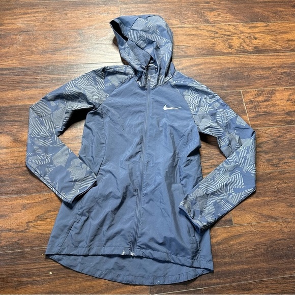 Nike Essential Flash Reflective Running Jacket - Picture 1 of 4